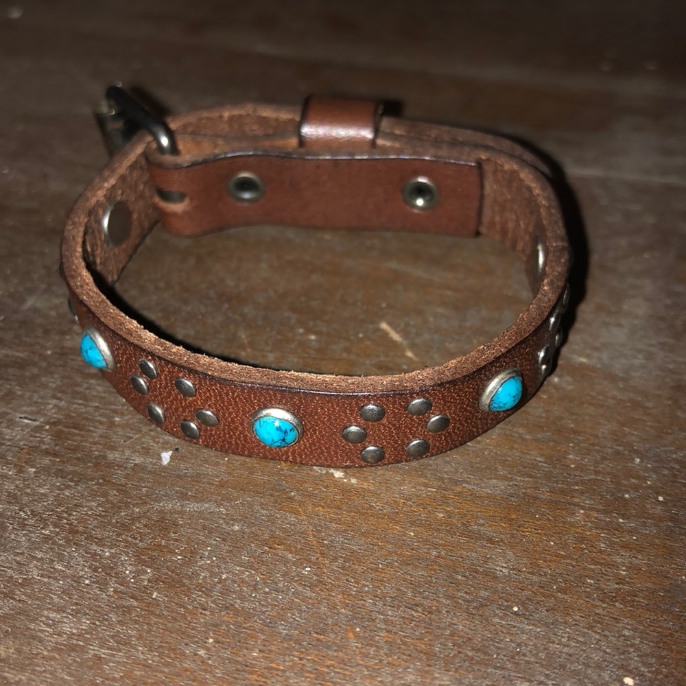 Turquoise and leather bracelet